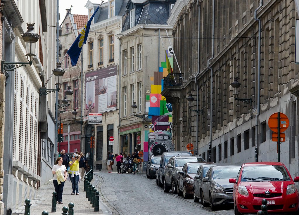 Naviguer à BXL sans te ruiner : Tes bons plans transport !
